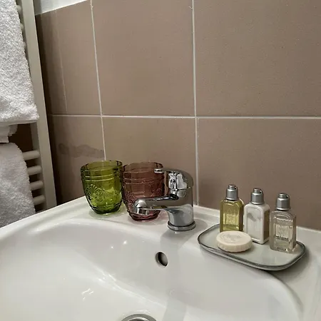 Otel Nana Macs 4*