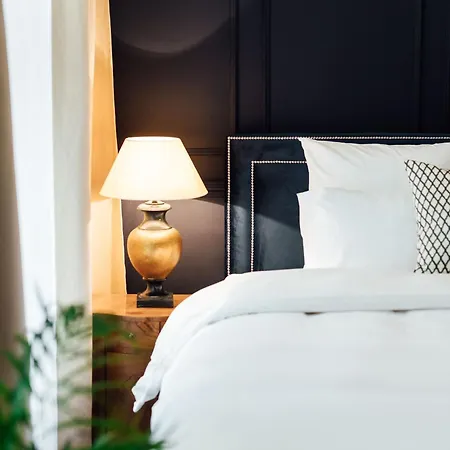 Otel Nana Macs 4*