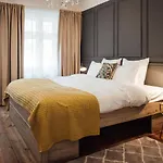 Hotel Nana Macs 4*