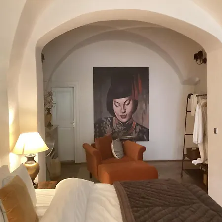 Nana Macs 4* Prague