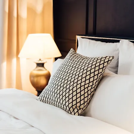 Nana Macs Hotel 4*