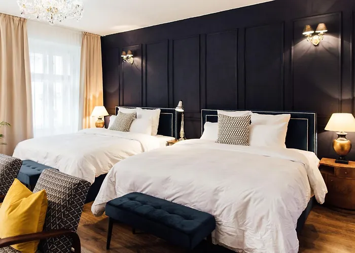Nana Macs Hotell